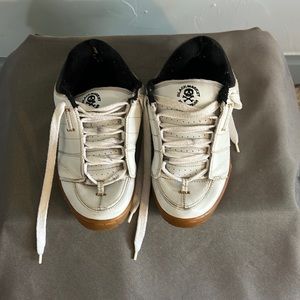 Black market shoes, upper leather size 37 US 7